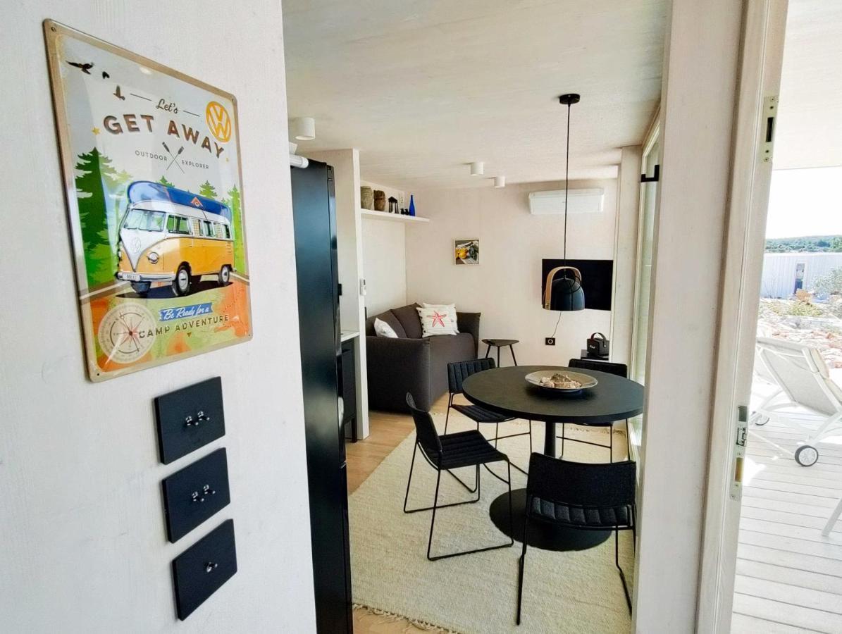 Camp Buqez 45 - Villa Artica Pakoštane Eksteriør billede